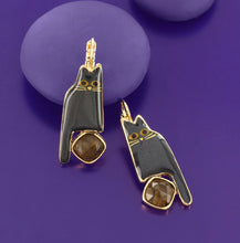 Load image into Gallery viewer, TARATATA - LEVER BACK EARRINGS FANTAISIE MAGIC