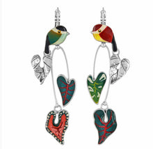 Load image into Gallery viewer, TARATATA - LEVER BACK EARRINGS FANTAISIE
FABULEUSE