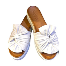 Load image into Gallery viewer, Anglesea - White Hinako