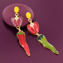 Load image into Gallery viewer, TARATATA - STUD EARRINGS FANTAISIE
PAPRIKA