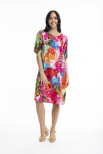 Load image into Gallery viewer, Orientique Jozani dress contemporary print