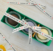 Load image into Gallery viewer, Handmade Artisan Natural Macaron Soap