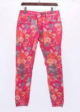 Load image into Gallery viewer, Onado reversible jeans Fuschia