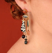 Load image into Gallery viewer, TARATATA - STUD EARRINGS FANTAISIE
ZEBRA
