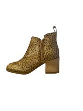 Load image into Gallery viewer, Isabella Hannah - Golden Leopard boots