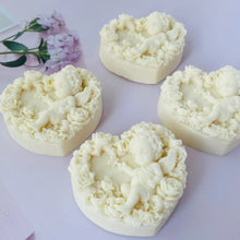 Load image into Gallery viewer, Silk Purity aloe, green tea, Citrus  soap made in Australia