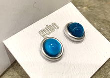 Load image into Gallery viewer, Gubo hand blown glass earrings midnight/ silver
