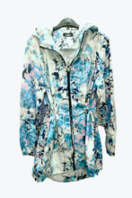 Load image into Gallery viewer, Lightweight raincoat jacket blue
