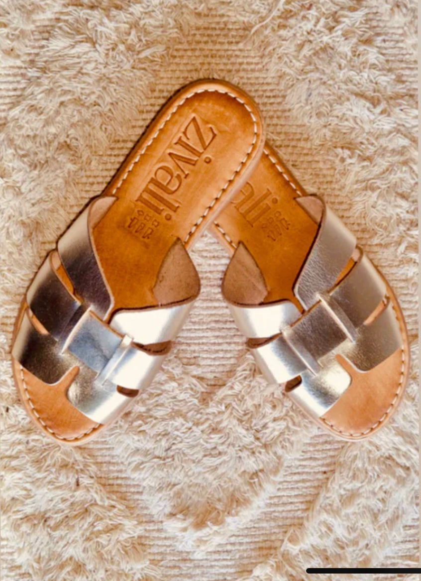 The Natalia  sandals gold