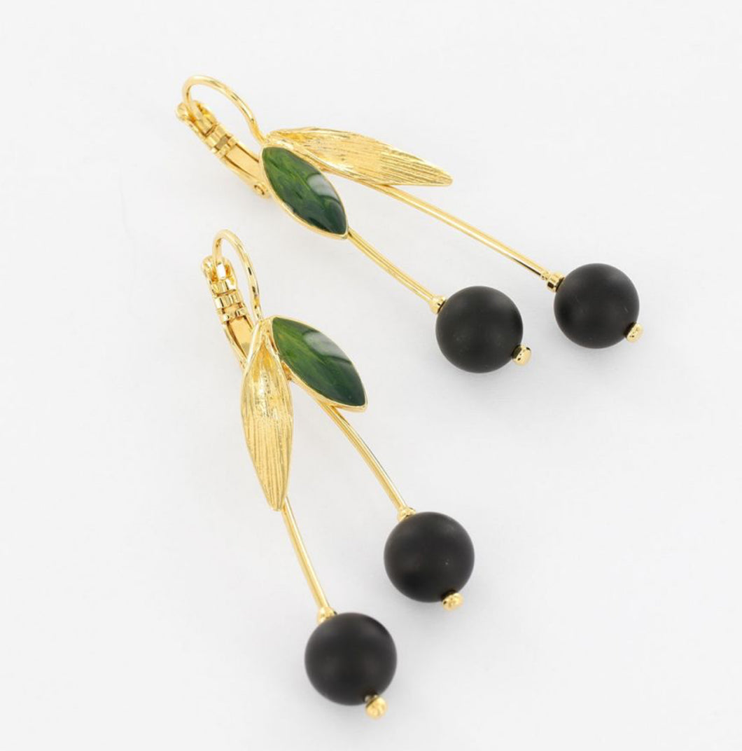 TARATATA - LEVER BACK EARRINGS
FANTAISIE
CERISE