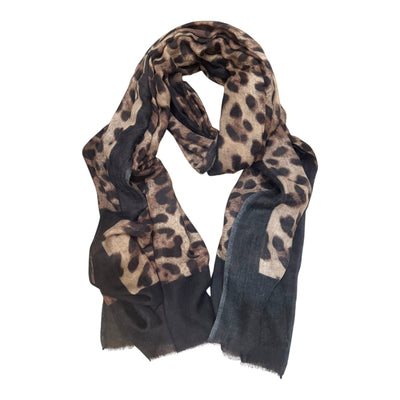 Fine Australian merino scarf leopard