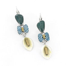 Load image into Gallery viewer, TARATATA - LEVER BACK EARRINGS
FANTAISIE EPHÉMÈRE
