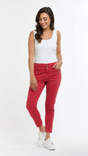 Load image into Gallery viewer, ITALIAN STAR EMMA STRETCH JEAN - Chilly
