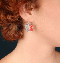 Load image into Gallery viewer, TARATATA - LEVER BACK EARRINGS FANTAISIE
RUBAN
