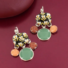 Load image into Gallery viewer, TARATATA - LEVER BACK EARRINGS
FANTAISIE
ETINCELLE
