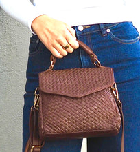 Load image into Gallery viewer, Cadelle leather Elizabeth Handbag/Crossbody | Chocolate
