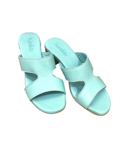 Hinako devinport baby blue slides