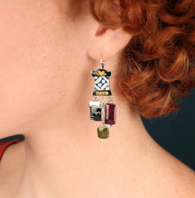 Load image into Gallery viewer, TARATATA - LEVER BACK EARRINGS FANTAISIE RUBAN

