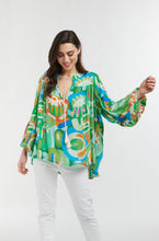 Load image into Gallery viewer, Italian Star billow blouse Childs play green
