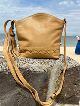 Load image into Gallery viewer, Cadelle leather crossbody  Ariel camel
