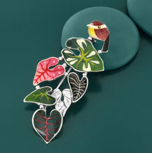 Load image into Gallery viewer, TARATATA - BROOCH FANTAISIE
FABULEUSE
