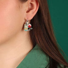 Load image into Gallery viewer, TARATATA - LEVER BACK EARRINGS
FANTAISIE
CHAPARDEUSE
