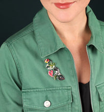 Load image into Gallery viewer, TARATATA - BROOCH FANTAISIE
FABULEUSE
