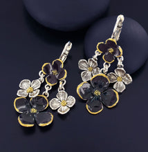 Load image into Gallery viewer, TARATATA - LEVER BACK EARRINGS FANTAISIE HORTENSIA
