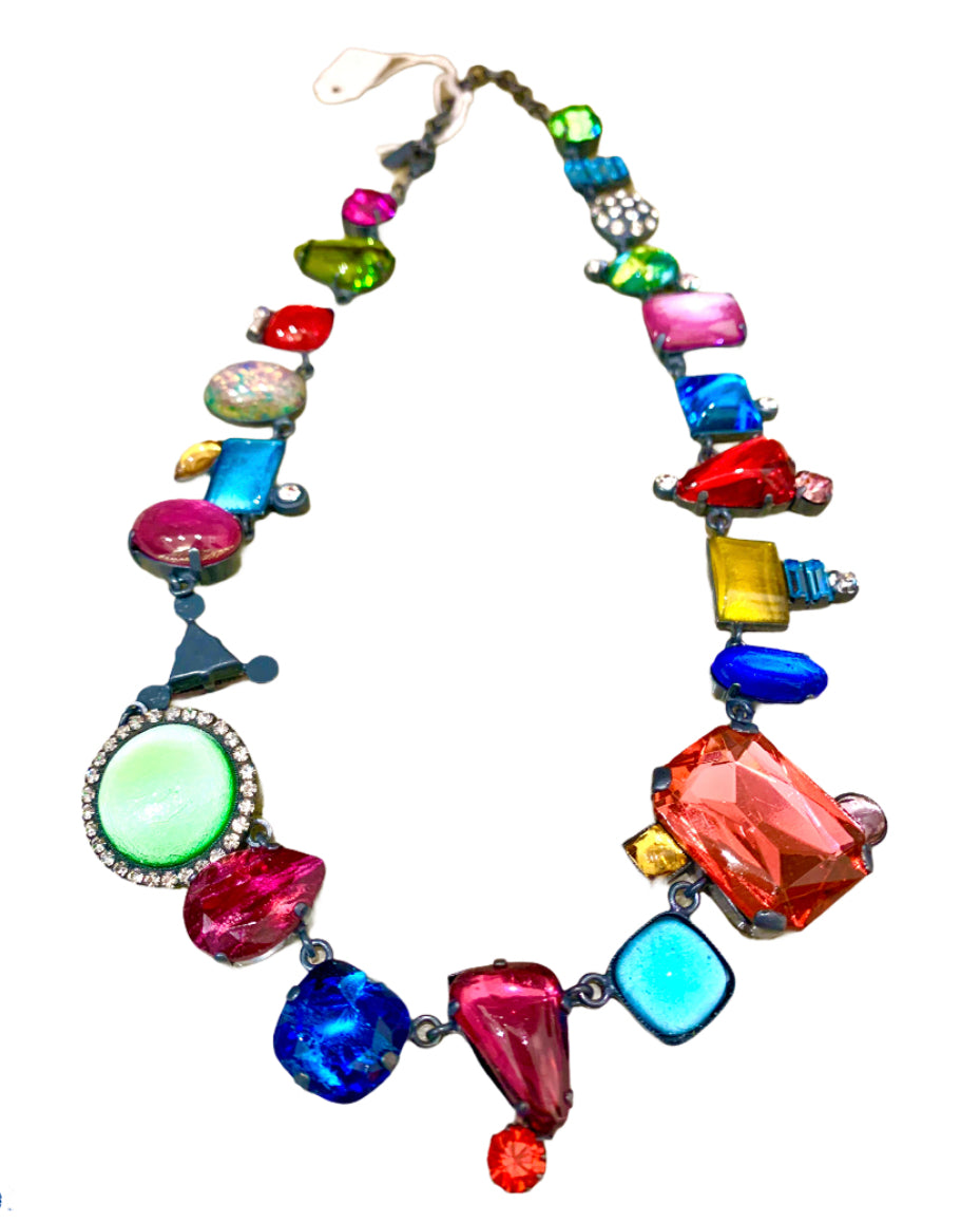Gubo necklace, hand blown glass style 001