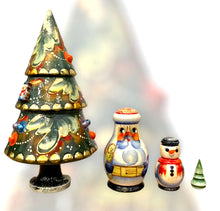 Load image into Gallery viewer, Christmas tree nesting doll 14cm 4 piece
