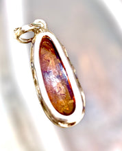 Load image into Gallery viewer, Amber pendant 3.5 x 1.5cm
