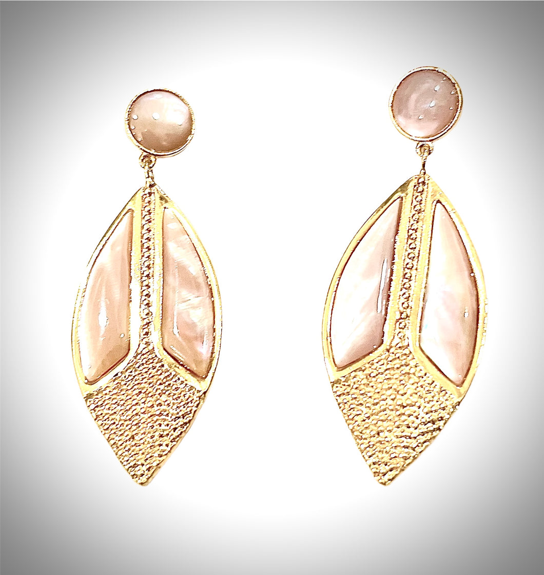Franck Herval earrings pink and freshwater pearls mother of pearl 5.5cm