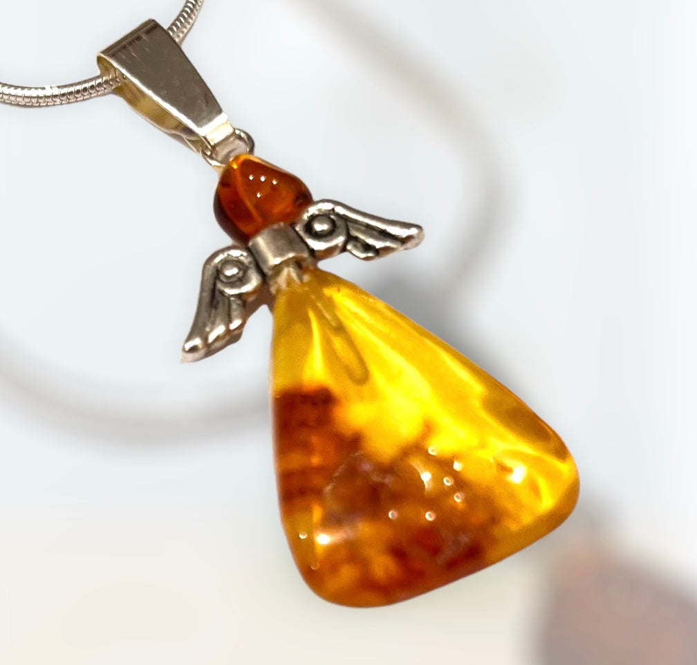 Amber Angel with silver chain 3cm